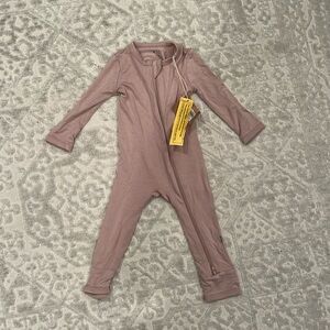 Kyte baby pajamas zipper size 6-12 months zippered romper sunset color